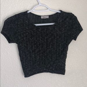 Cute crop top!